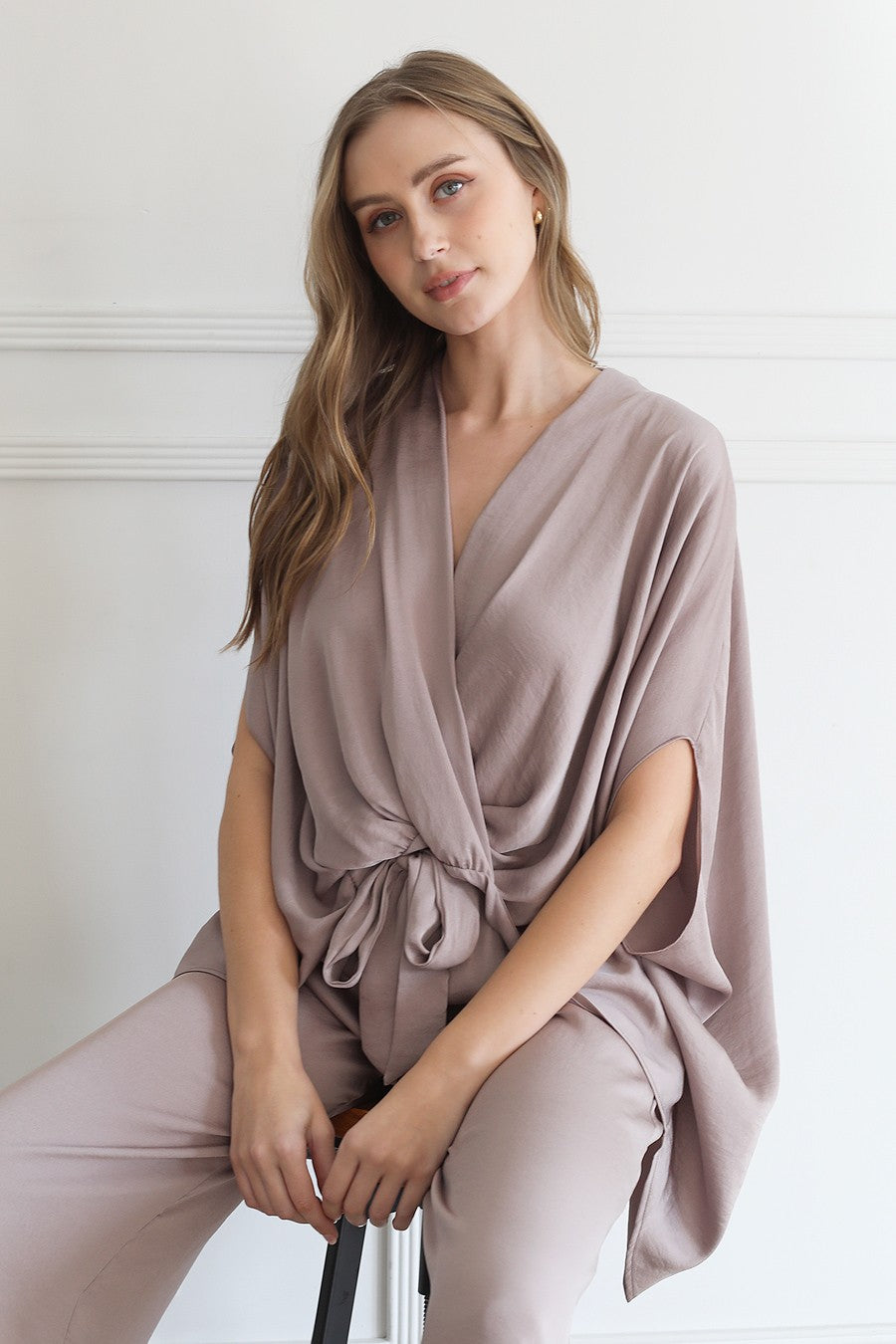 Amora Twisted Top