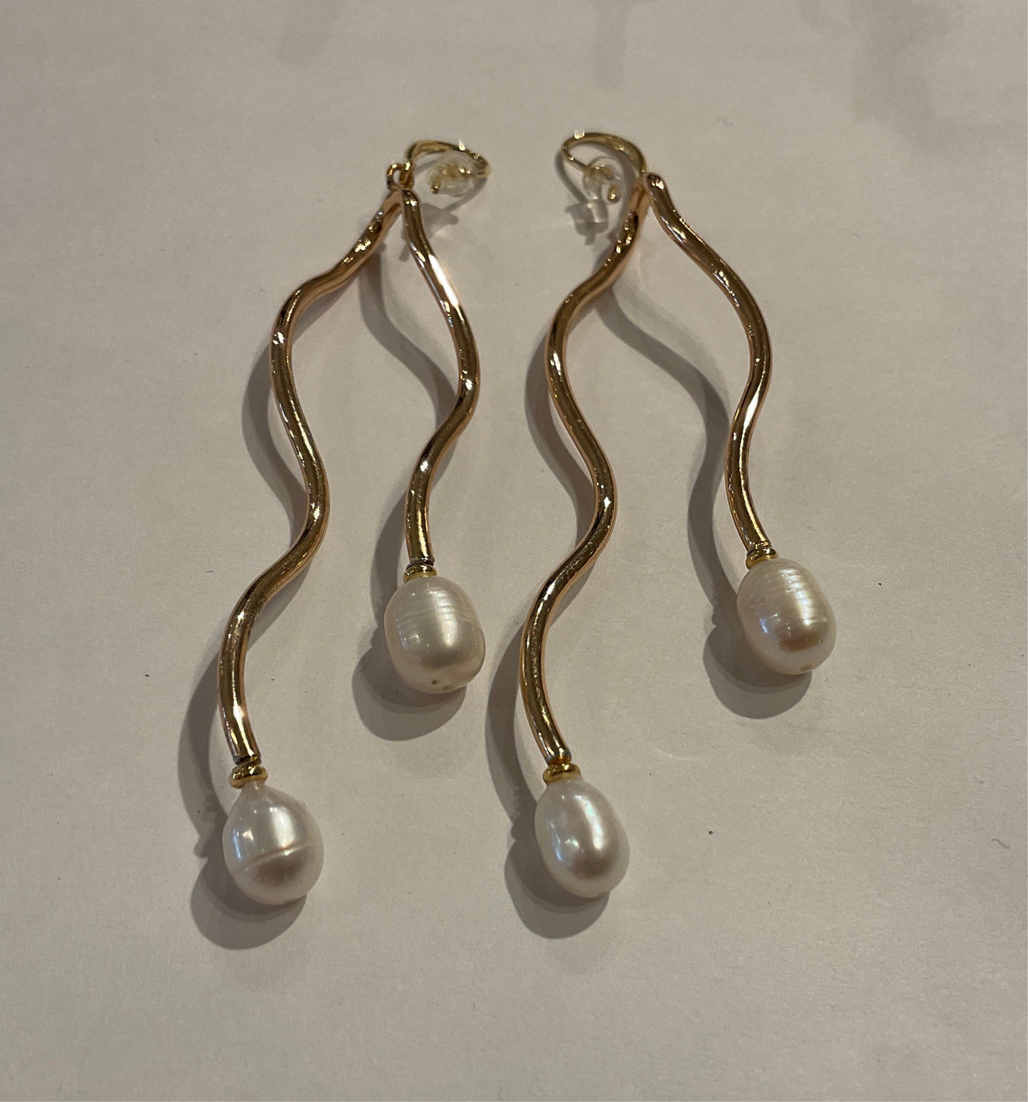 Pearl Curved Earring