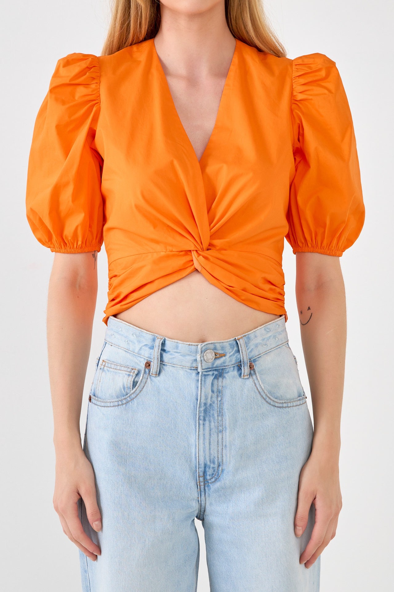 ANGELA PUFF SLEEVE TWIST CROP TOP