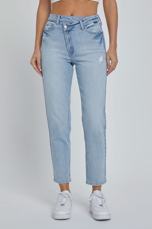 Eva High Rise Mom Jean