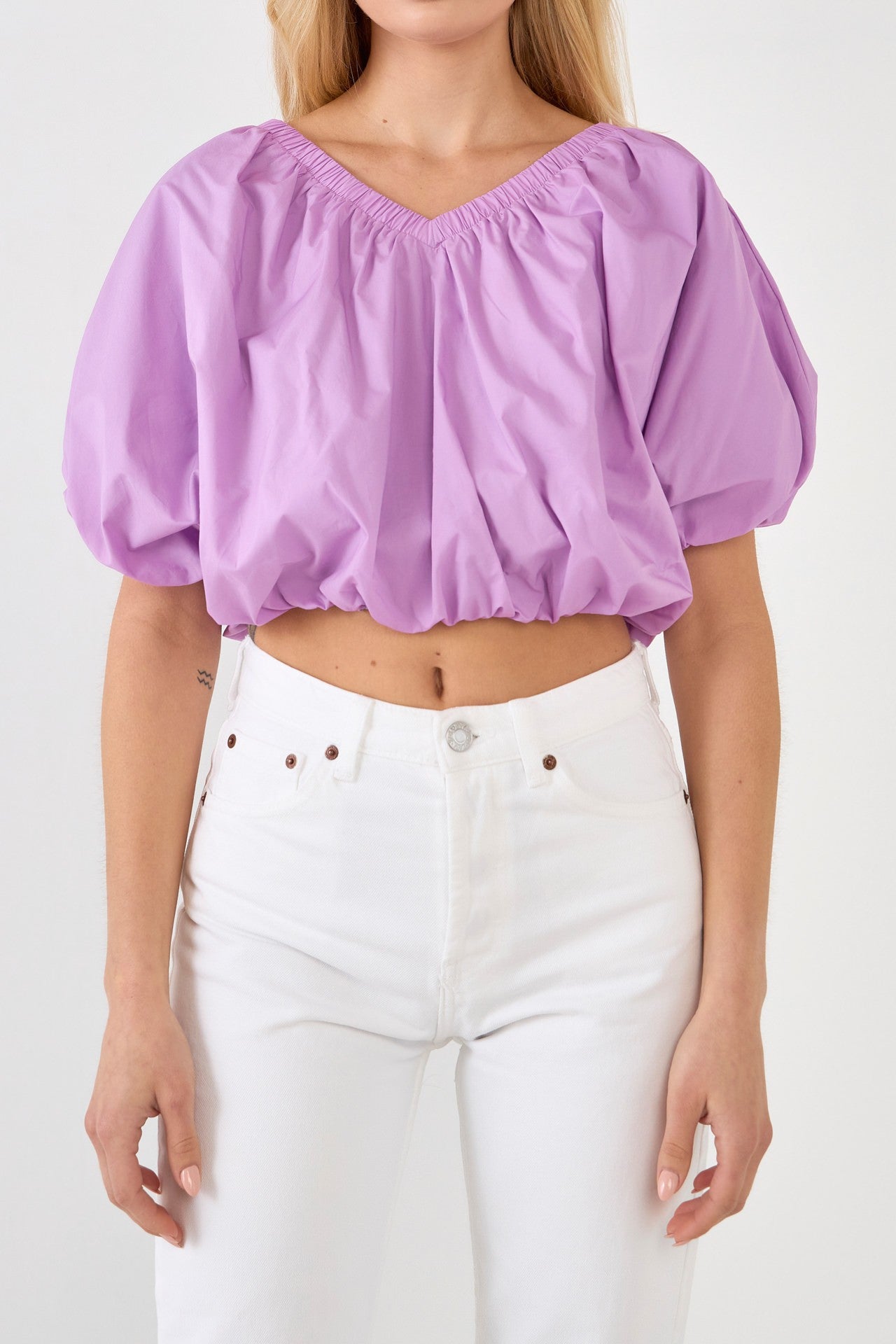 LILAC V-NECK PUFF CROP TOP