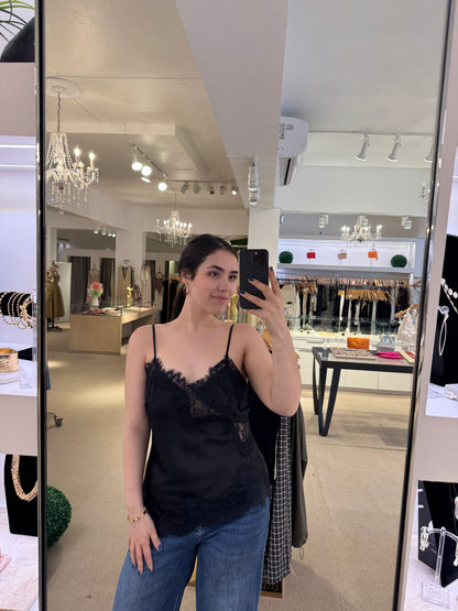 Lariza Top