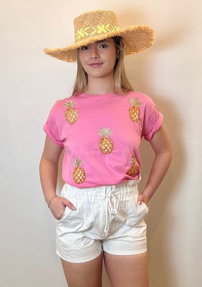 PINEAPPLE IN PINK T-SHIRT